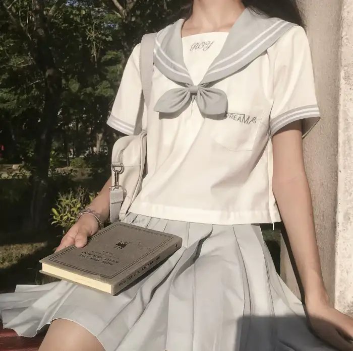 驭兽师直播听动物心声吃瓜破案