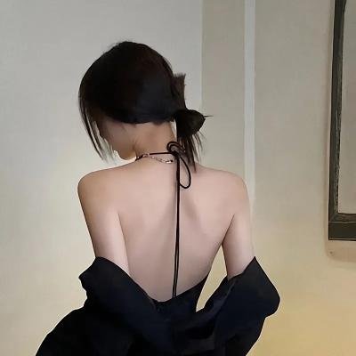 美丽笨女人